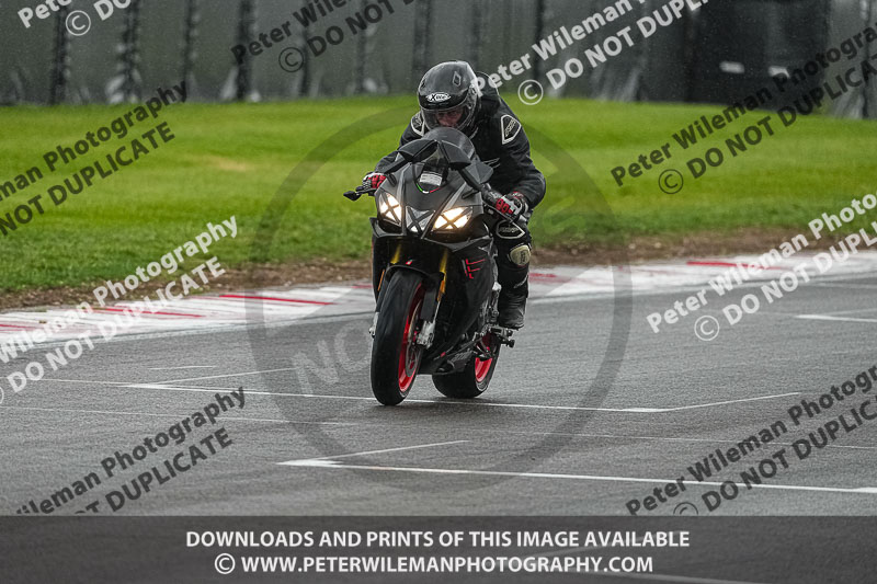 donington no limits trackday;donington park photographs;donington trackday photographs;estoril;event digital images;motorbikes;no limits;no limits trackdays;peter wileman photography;portugal;trackday;trackday digital images;trackday photos